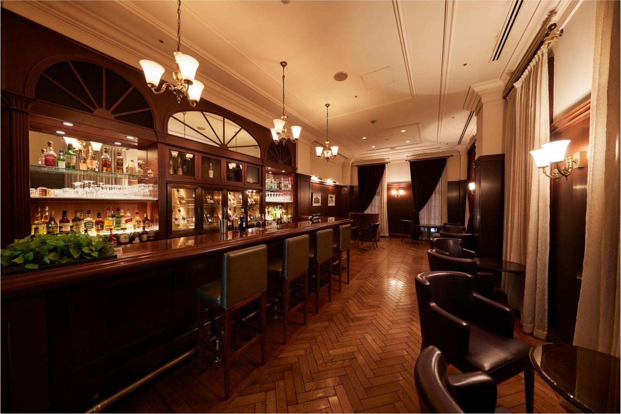Hotel Den Haag Huis Ten Bosch Sasebo Dış mekan fotoğraf The bar at the New York Palace