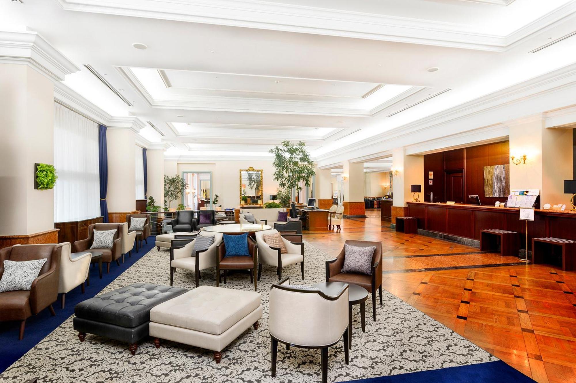Hotel Den Haag Huis Ten Bosch Sasebo Dış mekan fotoğraf The lobby of the hotel