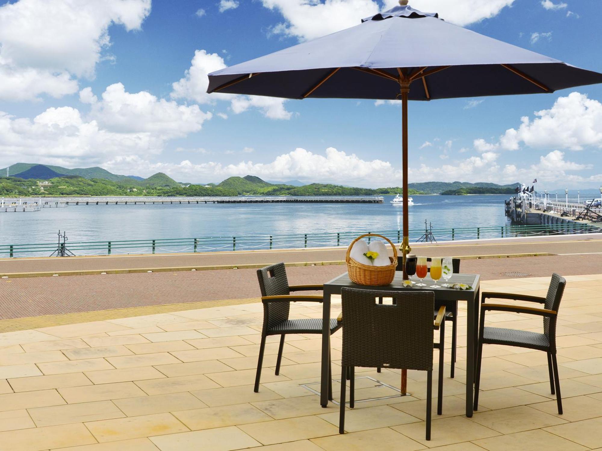 Hotel Den Haag Huis Ten Bosch Sasebo Dış mekan fotoğraf Patio furniture